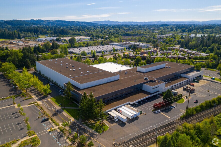 More Photos Of 14523 SW Millikan Way, Beaverton Light Distribution For Lease