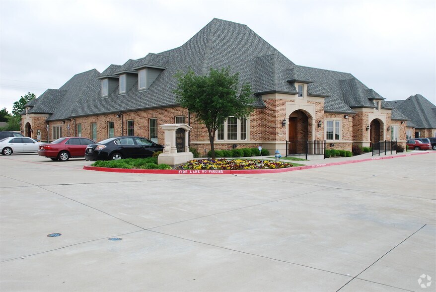 More Photos Of 7700 San Jacinto Pl, Plano Medical For Lease