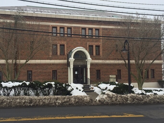 More Photos Of 18 Ashford Ave, Dobbs Ferry Medical For Sale