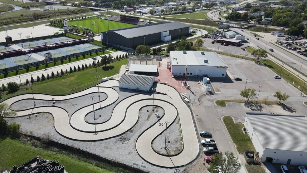 Primary Photo Of 1555 Yolande Ave, Lincoln Amusement Park For Sale