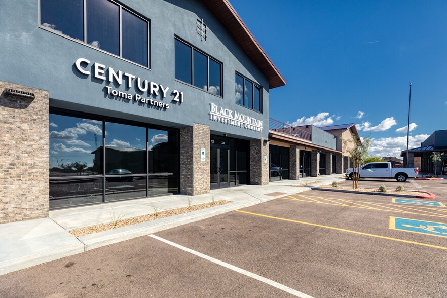 More Photos Of 8325 W Happy Valley Rd, Peoria Office For Lease