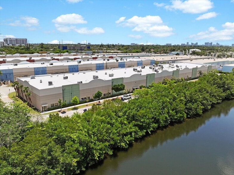More Photos Of 73 SW 12th Ave, Dania Beach Warehouse For Sale