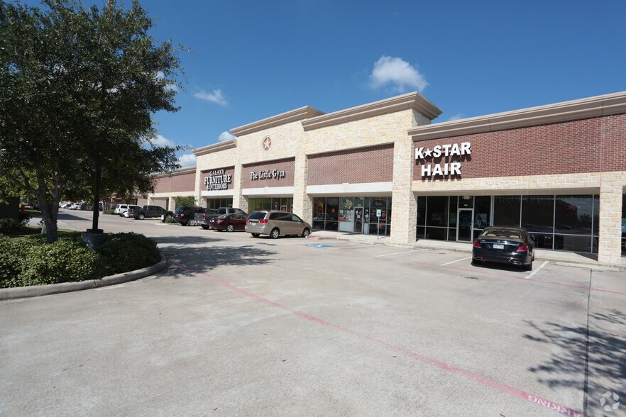 More Photos Of 9603 Broadway Blvd, Pearland Storefront For Lease