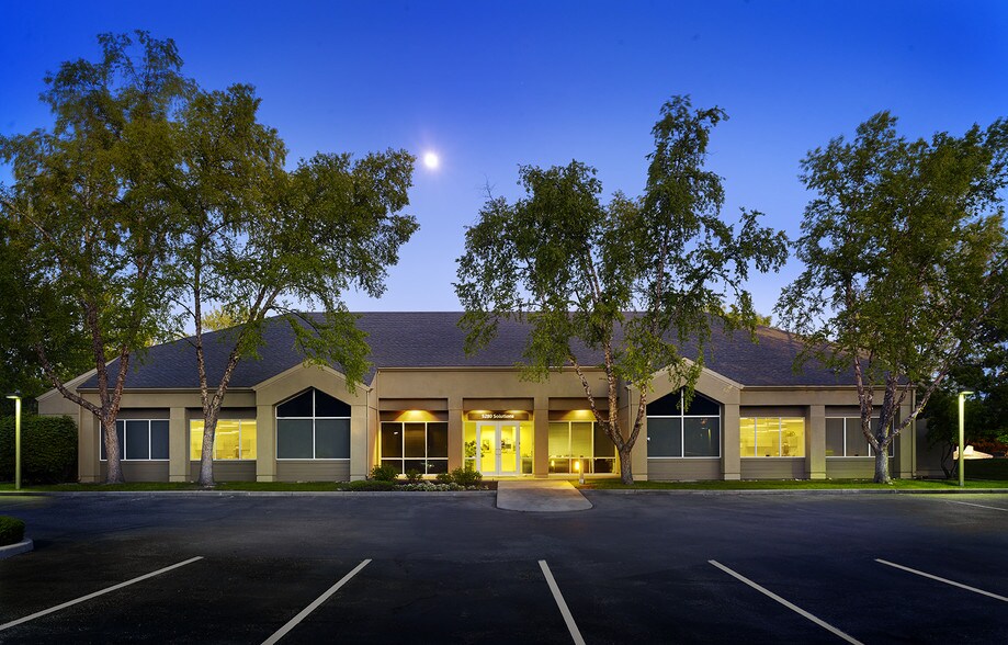 More Photos Of 600 Riverpark Ln, Boise Office For Lease