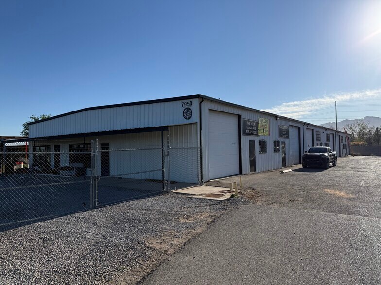 Primary Photo Of 7950 Doniphan Dr, Canutillo Warehouse For Lease