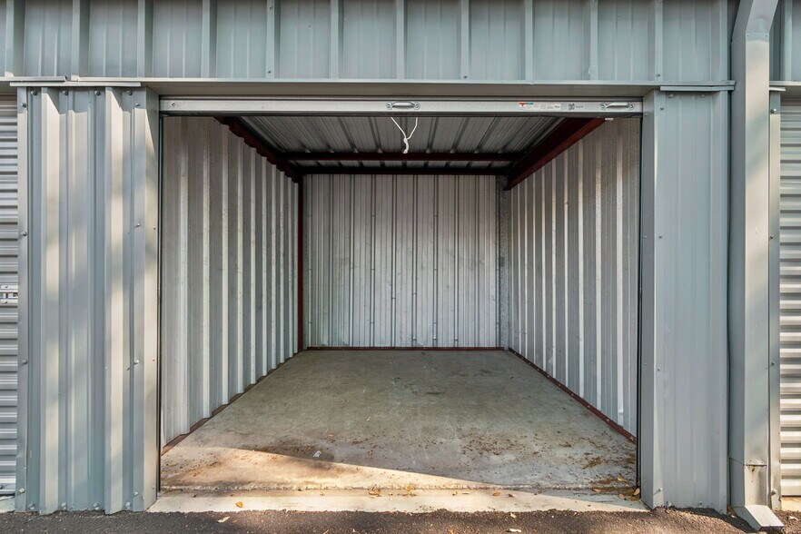 More Photos Of 1453 S Martin Luther King Jr Ave, Clearwater Warehouse For Sale