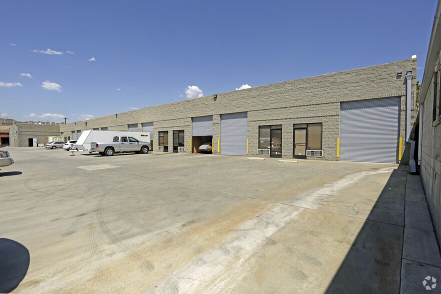 More Photos Of 20732 Soledad St, Santa Clarita Warehouse For Lease