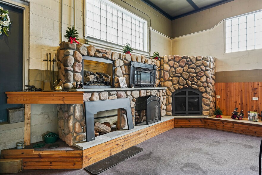 More Photos Of 111 Nott Ter, Schenectady Auto Repair For Sale