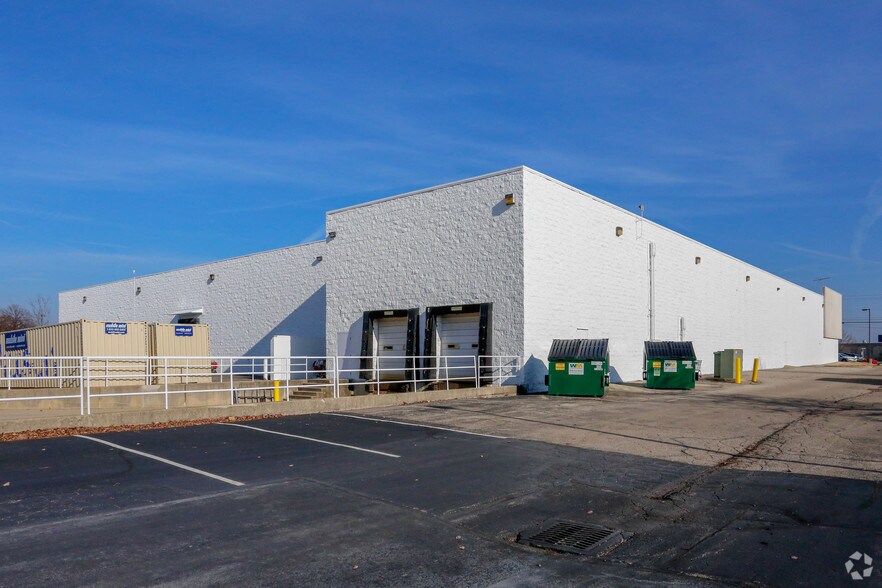 More Photos Of 8111-8115 Springboro Pike, Miamisburg Freestanding For Lease