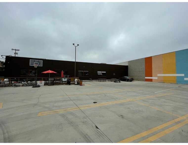 More Photos Of 4082-4086 Del Rey Ave, Marina Del Rey Office For Lease