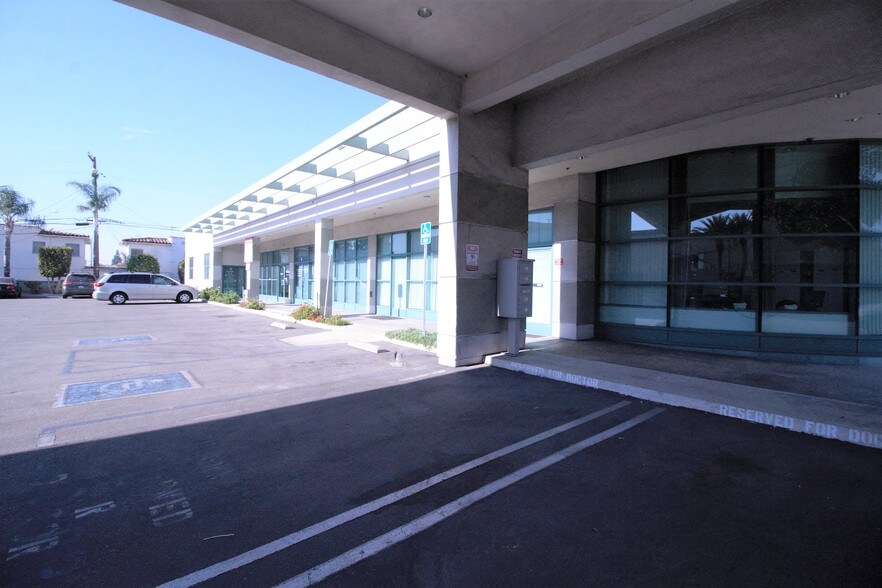 More Photos Of 123 N Garfield, Alhambra Medical For Lease