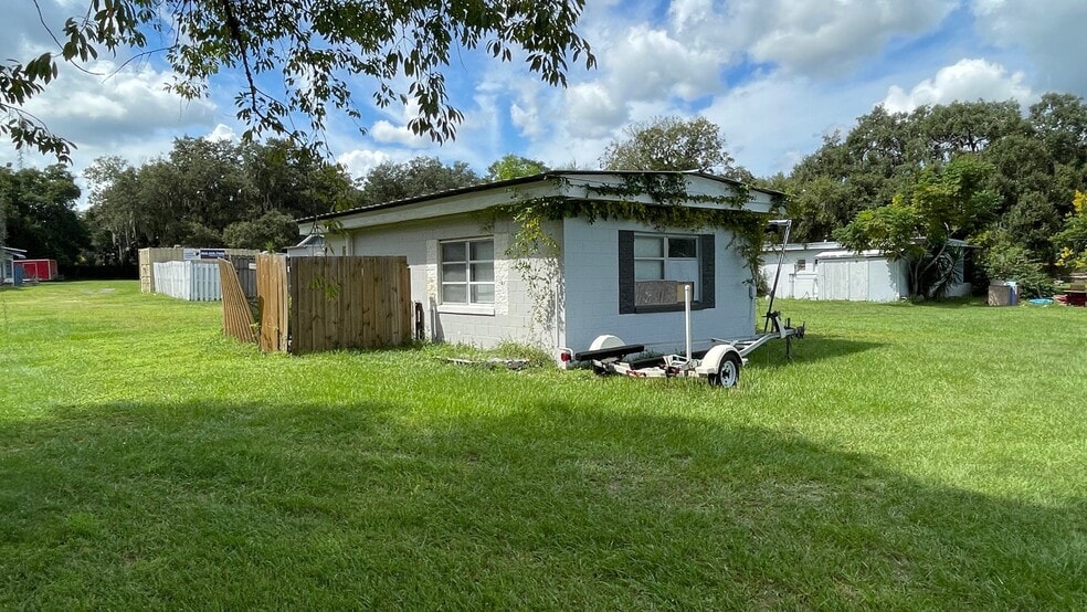 More Photos Of 6808 Lake Griffin Rd, Lady Lake Hotel For Sale