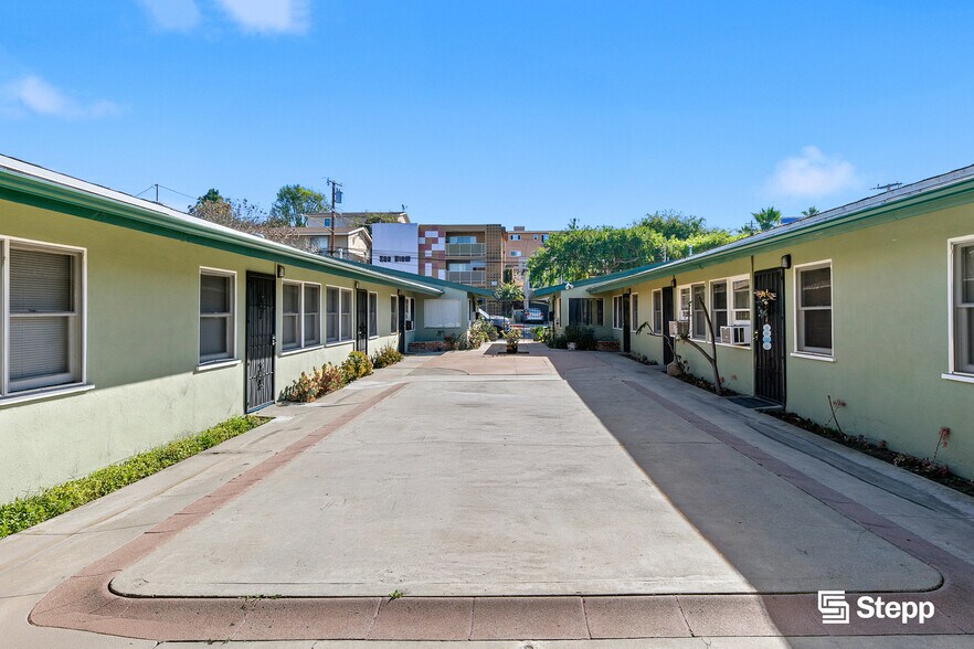 More Photos Of 1825 Stanley Ave, Signal Hill Apartments For Sale