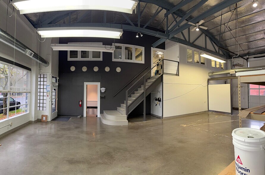 More Photos Of 1415 SE 8th Ave, Portland Warehouse For Lease