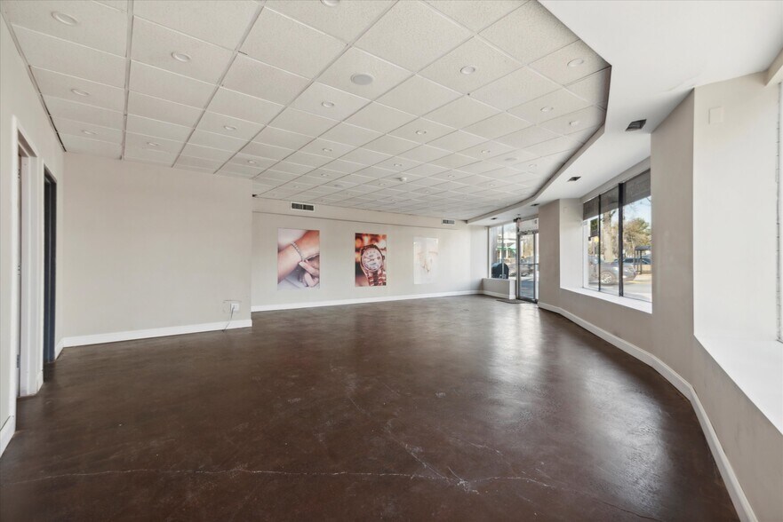 More Photos Of 5000-02 City Ave, Philadelphia Freestanding For Sale