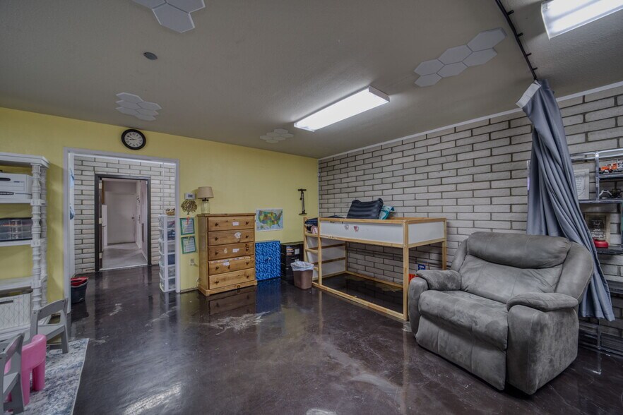 More Photos Of 5201 S Highway 95, Fort Mohave Storefront Retail Office For Sale