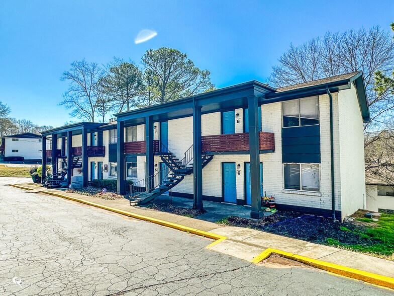 More Photos Of 4663 Waldrop Dr, Forest Park Apartments For Sale