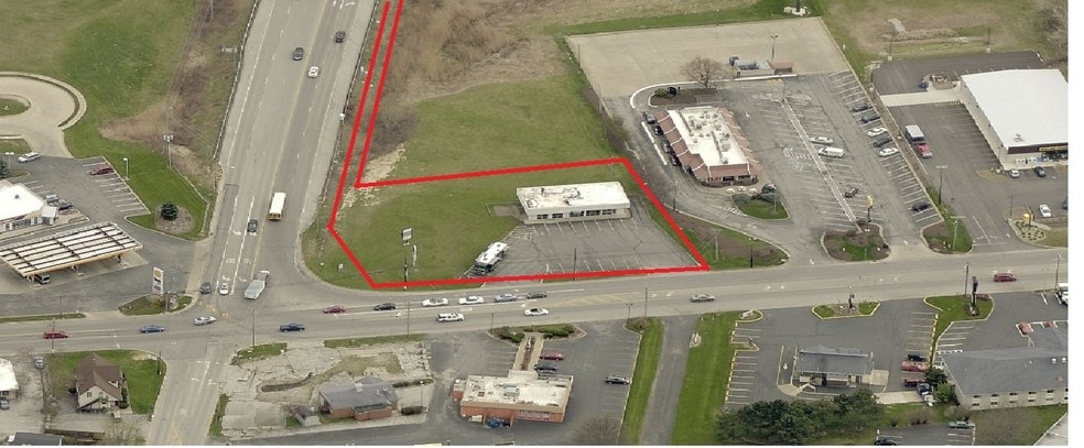 More Photos Of 2112 Cleveland Rd W, Huron Freestanding For Lease