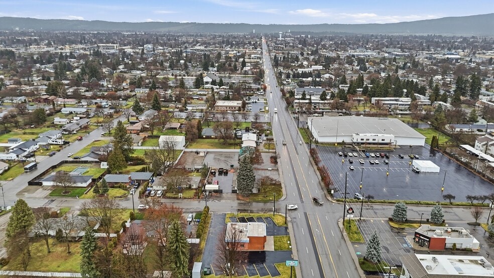More Photos Of 1124 Pines Rd, Spokane Medical For Sale
