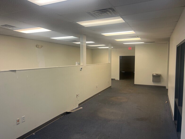 More Photos Of 2512 NE 1st Blvd, Gainesville Unknown For Lease