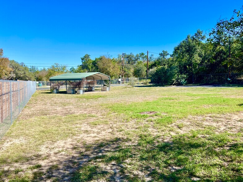 More Photos Of 16001 Awalt Dr, Austin Office For Lease