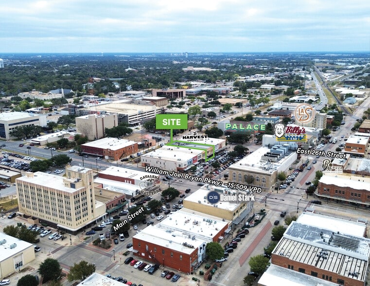 More Photos Of 107-109 N Main St, Bryan Restaurant For Sale