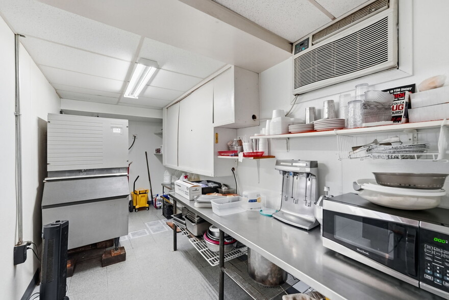 More Photos Of 409 US-71 W, Clarissa Restaurant For Sale