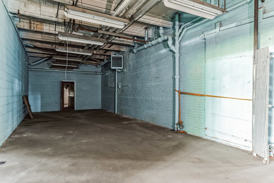 More Photos Of 2901-2927 N 20th St, Philadelphia Industrial For Sale