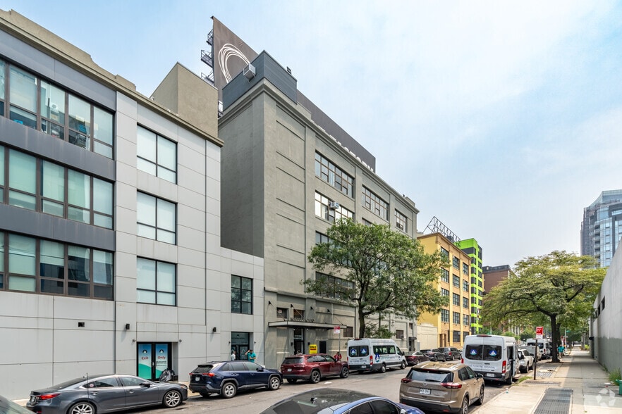 Primary Photo Of 21-07 41st Ave, Long Island City Industrial For Lease