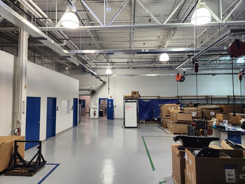 More Photos Of 2370 Meijer Dr, Troy Light Manufacturing For Lease