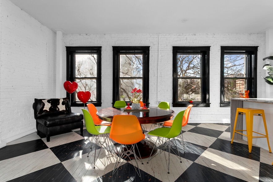 More Photos Of 120-122 W 5th St, Kansas City Storefront Retail Residential For Sale