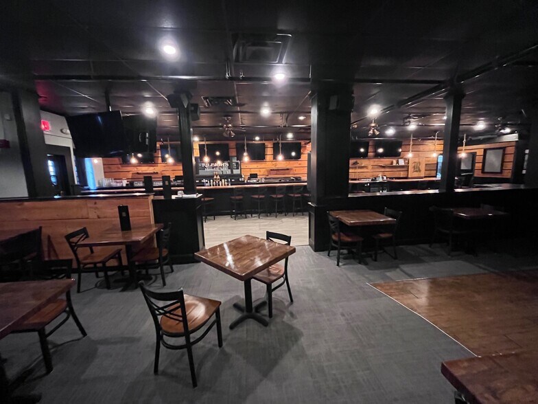 More Photos Of 27-45 Lafayette Sq, Haverhill Office For Lease