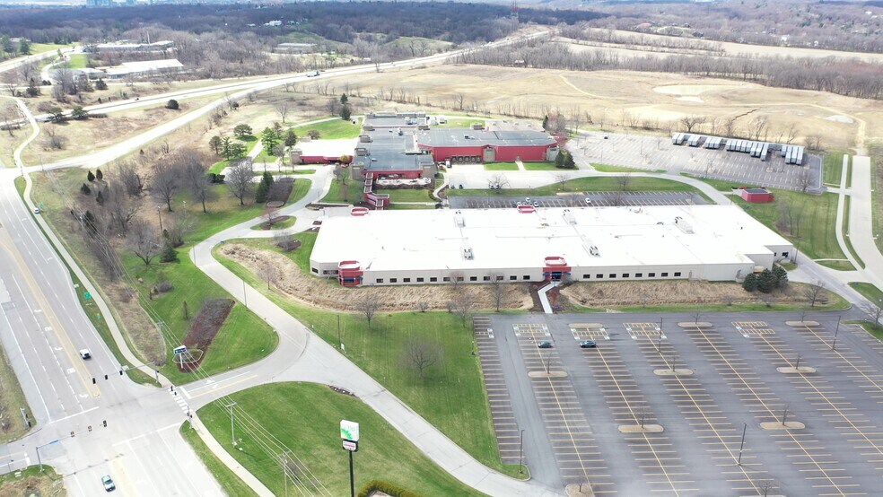 More Photos Of 2510 N Dodge St, Iowa City Office For Sale