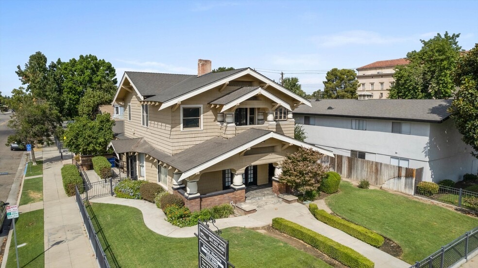 More Photos Of 1701 F St, Bakersfield Loft Creative Space For Lease