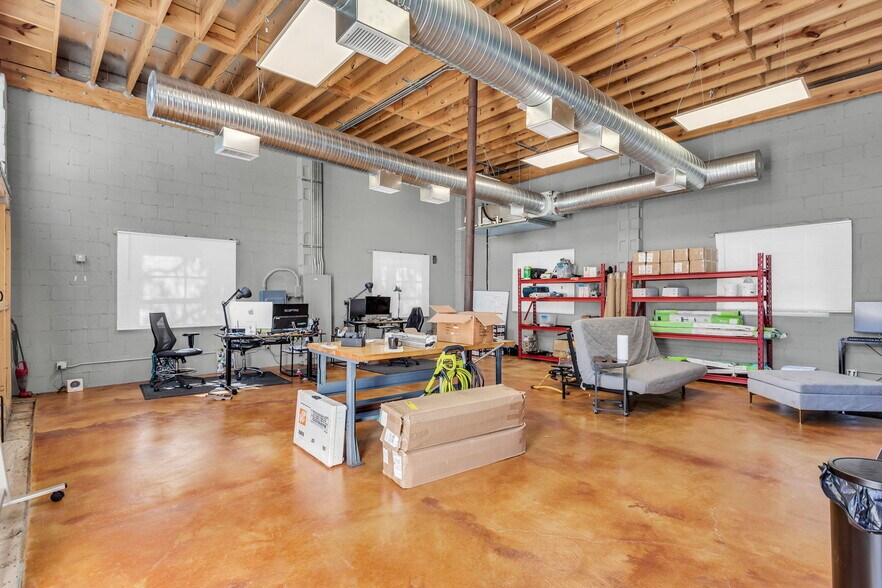 More Photos Of 12461 Veterans Memorial Hwy, Douglasville Loft Creative Space For Lease