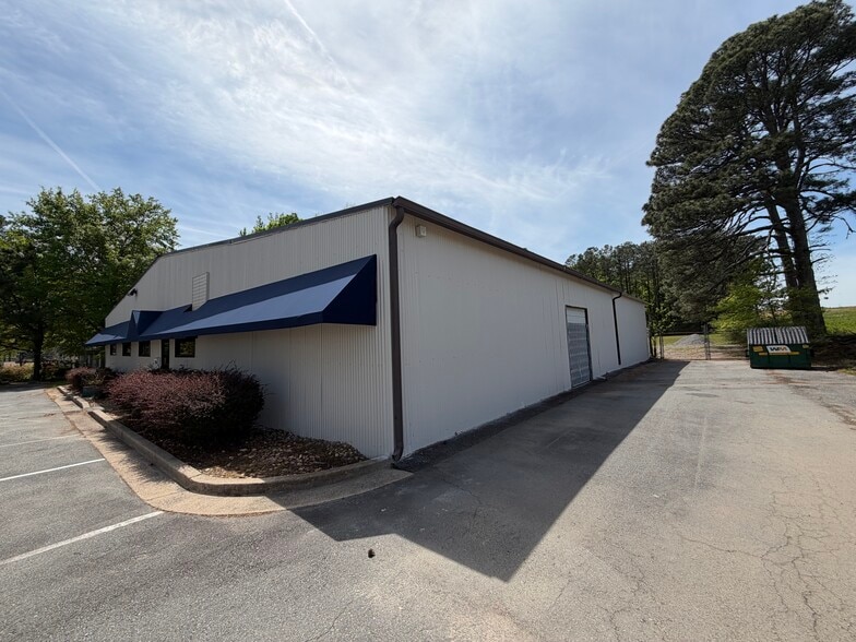More Photos Of 7900 Doyle Springs Rd, Little Rock Warehouse For Sale