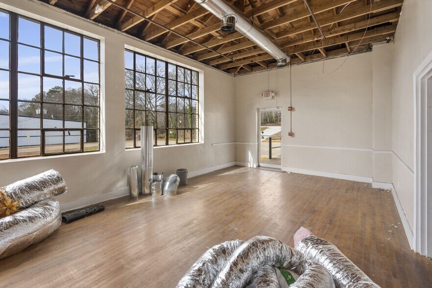 More Photos Of 3955 Highway 53, Hoschton Freestanding For Sale