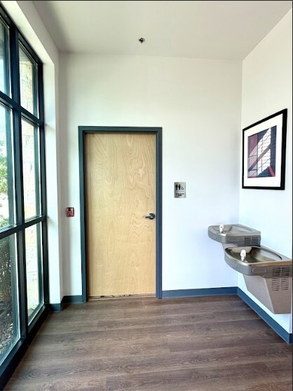 More Photos Of 15815 Shaddock Dr, Winter Garden Office For Lease