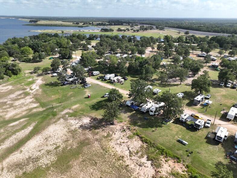 More Photos Of 505 Marina, Brenham Specialty For Sale