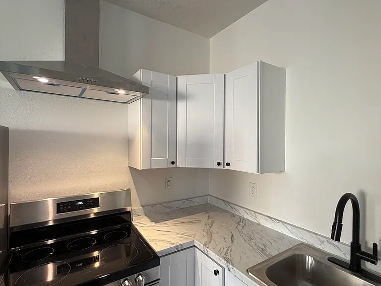 More Photos Of 1433 Lakeview Ave, Klamath Falls Multifamily For Sale