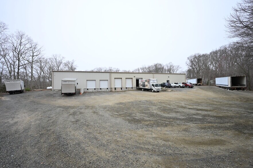 More Photos Of 64 Nod Rd, Clinton Industrial For Sale