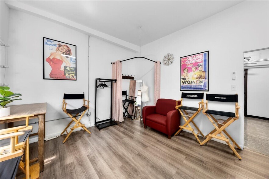 More Photos Of 3642 W 139th St, Hawthorne Movie Radio TVStudio For Lease