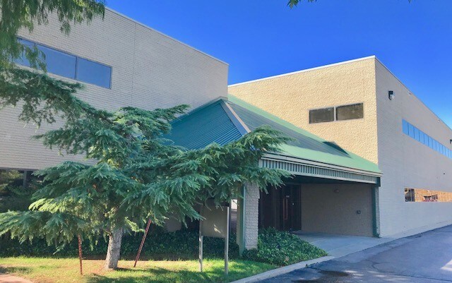 More Photos Of 707 24th Ave SW, Norman Medical For Lease
