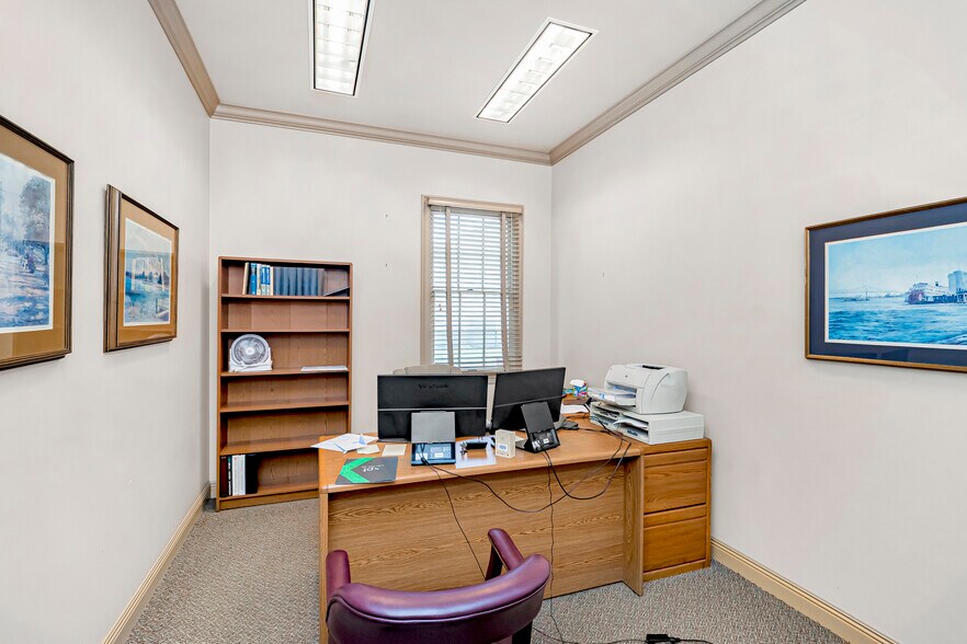 More Photos Of 5139 Bluebonnet Blvd, Baton Rouge Office For Lease