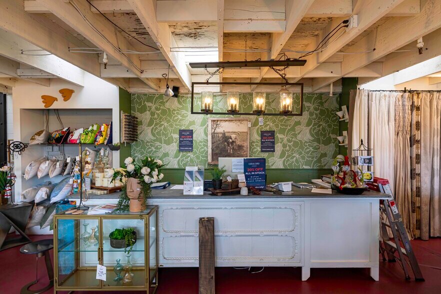More Photos Of 412 S Cedros Ave, Solana Beach Storefront For Lease