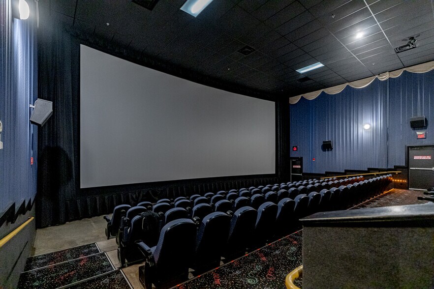 More Photos Of 250 Breighton Cir, Shelbyville Movie Theatre For Sale