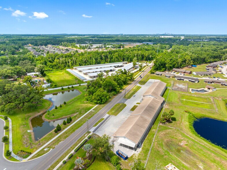 More Photos Of 9610 Harney Rd, Thonotosassa Warehouse For Sale