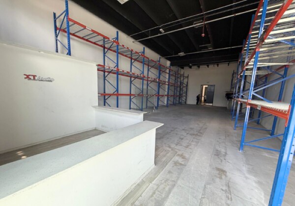 More Photos Of 2300-2340 W 8th Ave, Hialeah Radio TVTransmission Facilities For Lease