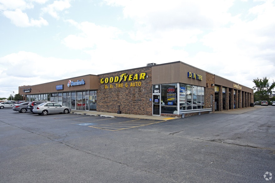 More Photos Of 8833 159th St, Orland Hills Freestanding For Lease
