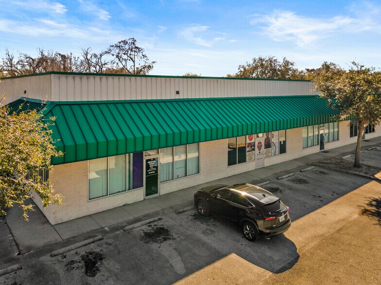 More Photos Of 3239 Old Winter Garden Rd, Orlando Flex For Sale